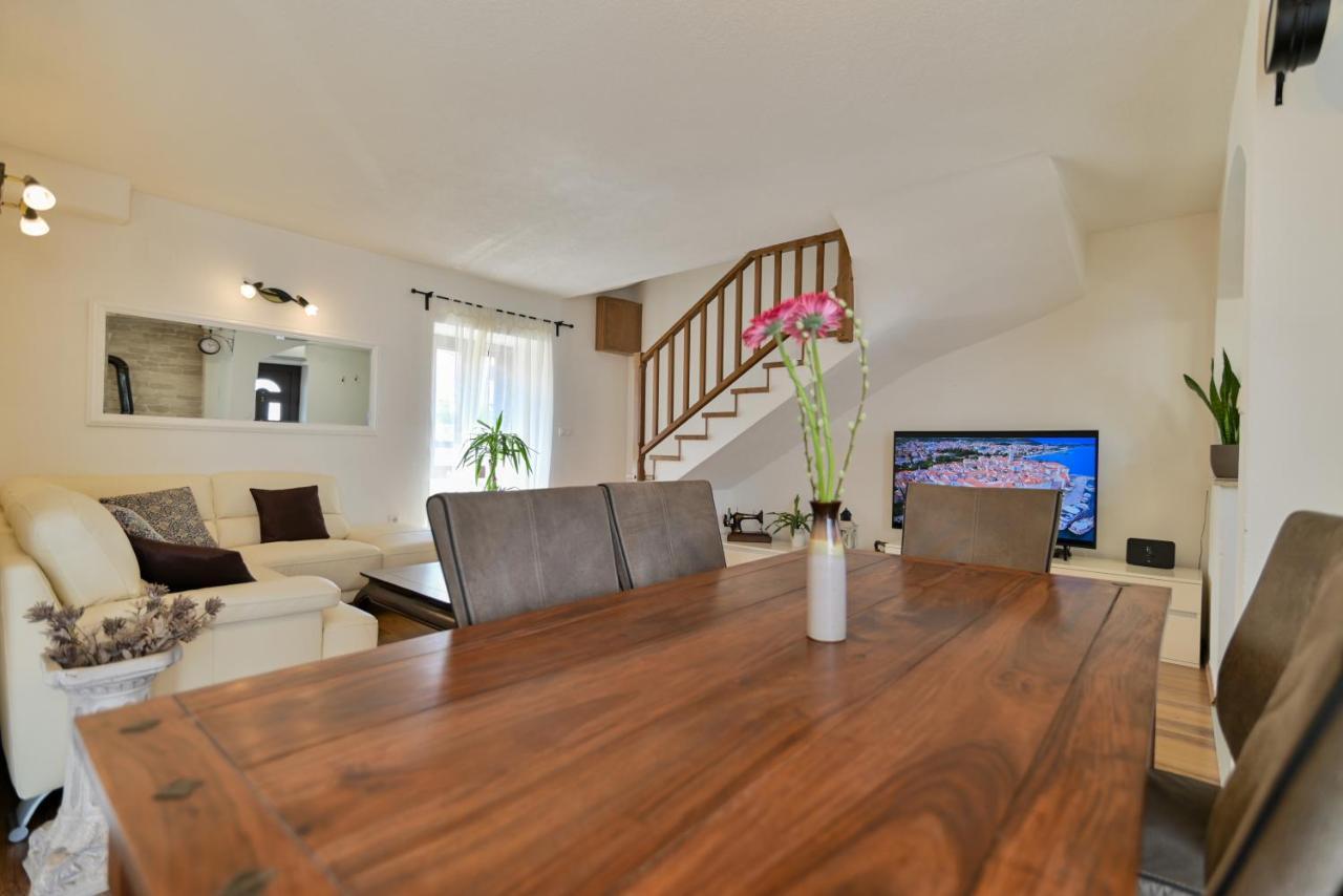 Apartman Ciciliani Trogir Ngoại thất bức ảnh