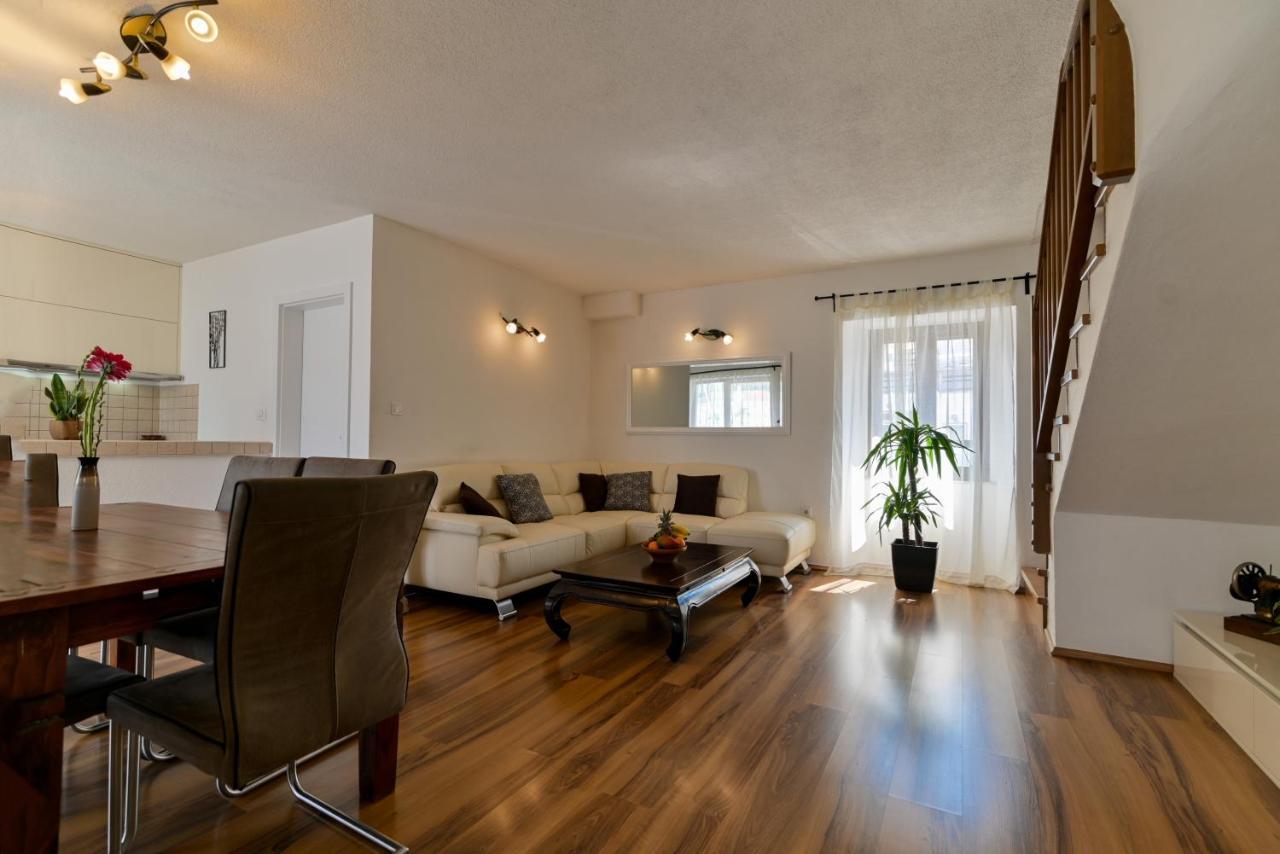 Apartman Ciciliani Trogir Ngoại thất bức ảnh