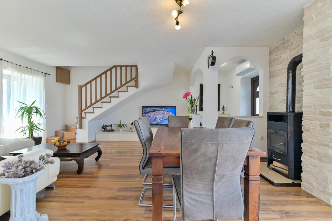 Apartman Ciciliani Trogir Ngoại thất bức ảnh